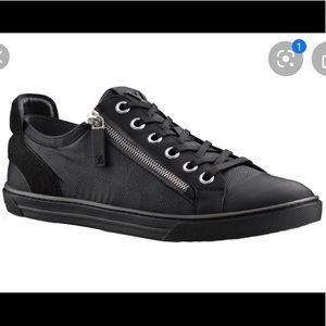 Louis Vuitton Black Grey Damier Carbone Zipper